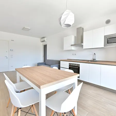 Sun Apartment